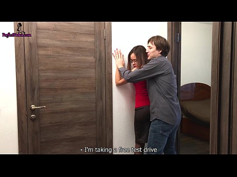 ❤️ Секси Реалтор сензуално трза своју пичку и јебе док продаје свој стан - Кремпаи ❤❌  Секс код нас ❤